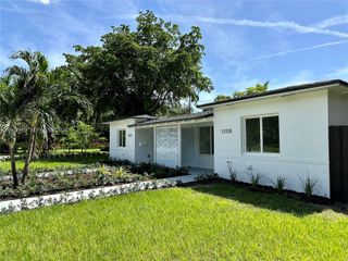 12125 NE 7th Ave, North Miami, FL 33161