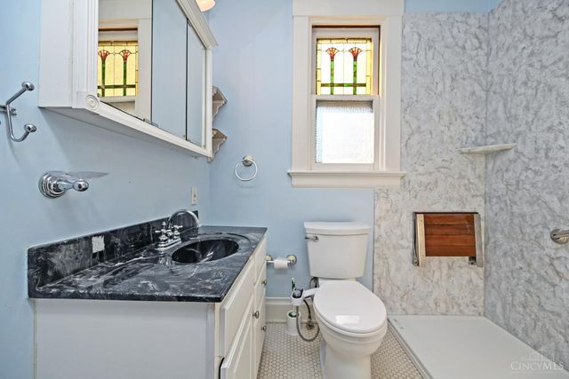 6258 Benneville Street, Cincinnati, OH 45230