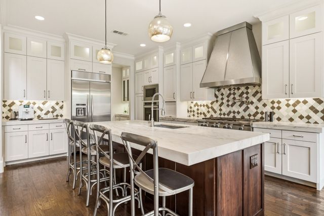 6635 Park Lane, Dallas, TX 75225