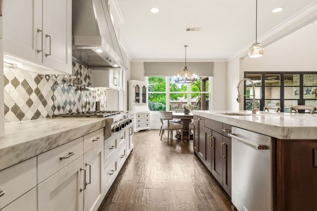 6635 Park Lane, Dallas, TX 75225