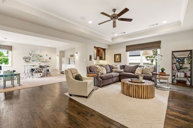 6635 Park Lane, Dallas, TX 75225