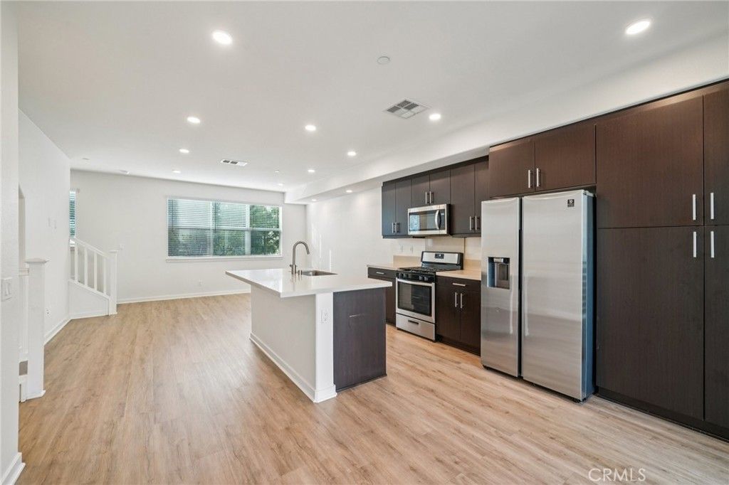 Image 12 of property listing at 9422 Shade, Rancho Cucamonga, CA 91730