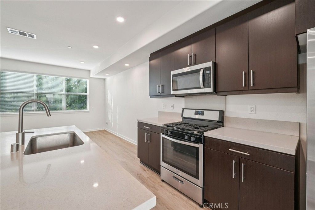 Image 15 of property listing at 9422 Shade, Rancho Cucamonga, CA 91730