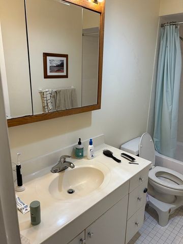 77 Pond Ave 407, Brookline, MA 02445