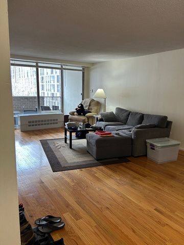 77 Pond Ave 407, Brookline, MA 02445