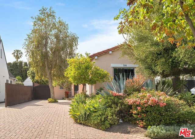 151 N Poinsettia Place, Los Angeles, CA 90036