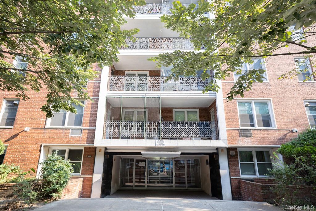 144-30 Sanford Avenue 2N, Flushing, NY 11355 — exterior