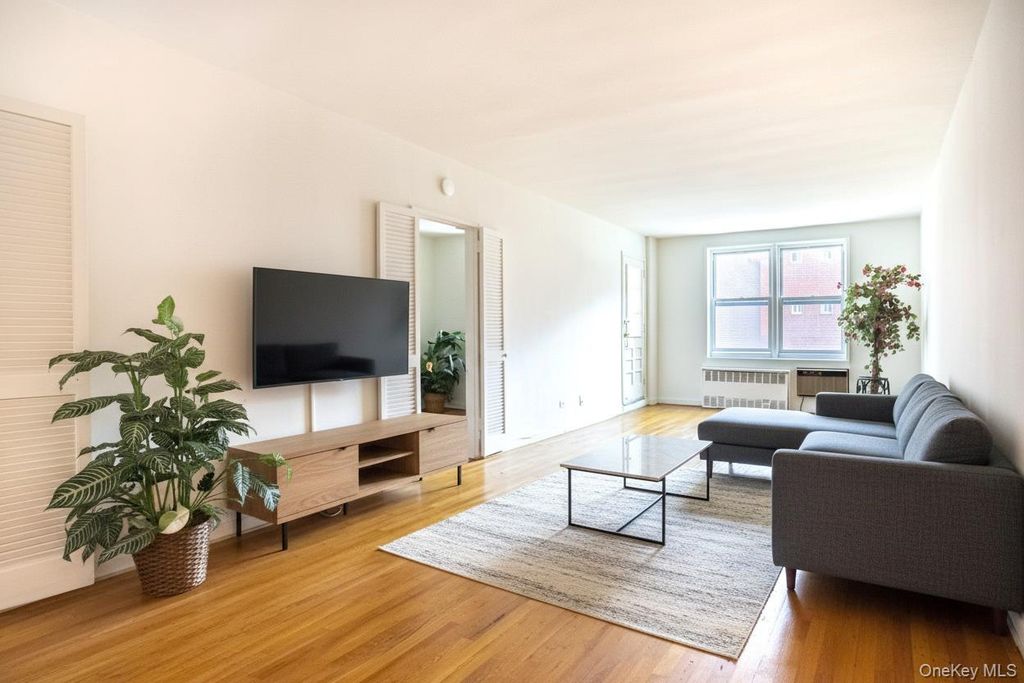 144-30 Sanford Avenue 2N, Flushing, NY 11355 — photo 3