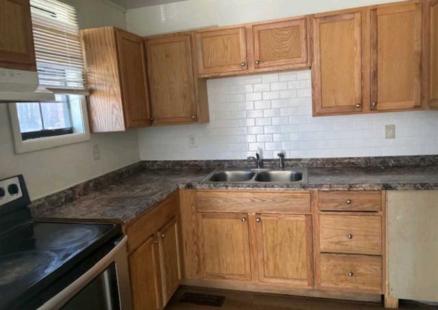 504 Cedarview Dr, Nashville, TN 37211