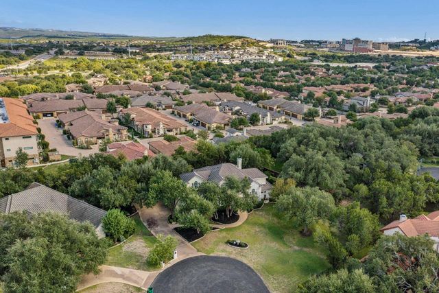 4 Mayleaf CV, The Hills, TX 78738