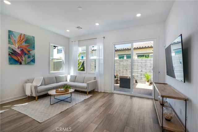 842 Sunrise Road, Rancho Mission Viejo, CA 92694