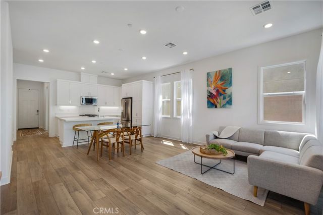 842 Sunrise Road, Rancho Mission Viejo, CA 92694