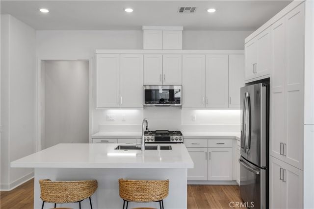 842 Sunrise Road, Rancho Mission Viejo, CA 92694