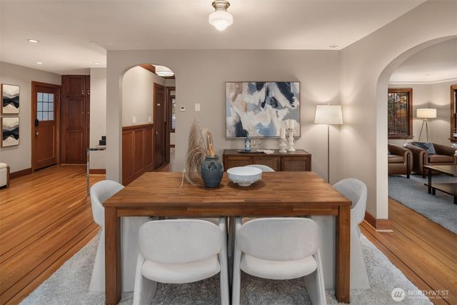 4117 43rd Avenue NE, Seattle, WA 98105