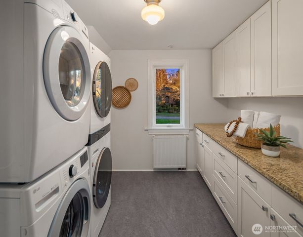 4117 43rd Avenue NE, Seattle, WA 98105