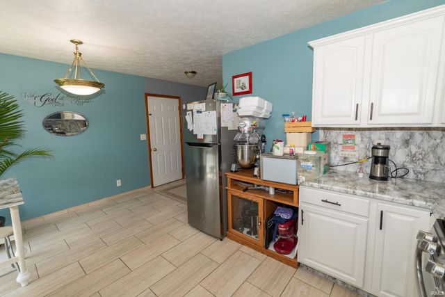 1008 Colonial Manor Drive, Goshen, IN 46526