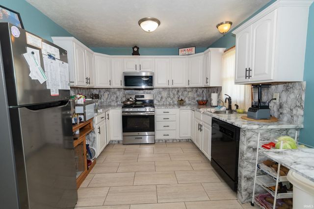 1008 Colonial Manor Drive, Goshen, IN 46526