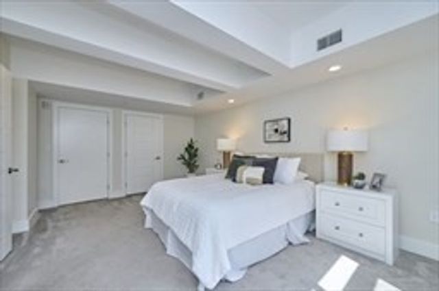 262 Monsignor Obrien 503, Cambridge, MA 02141