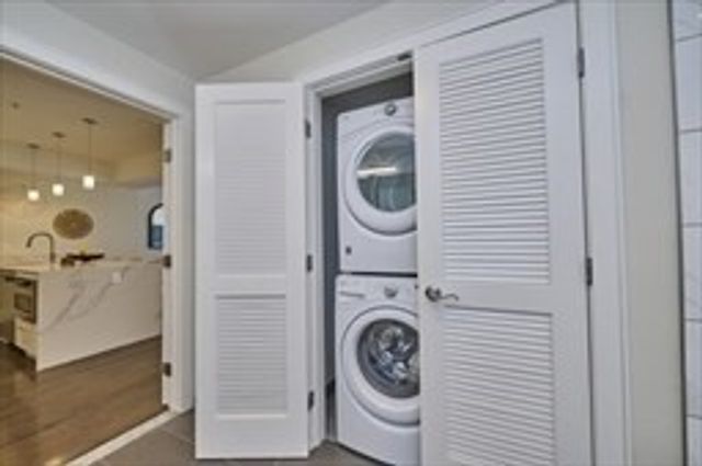 262 Monsignor Obrien 503, Cambridge, MA 02141