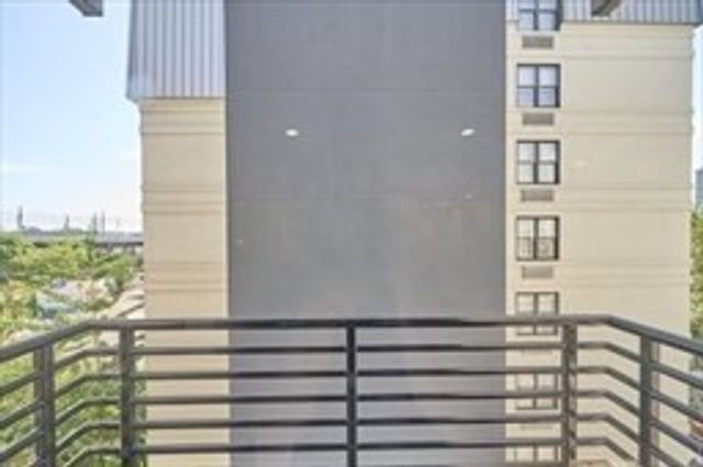 262 Monsignor Obrien 503, Cambridge, MA 02141