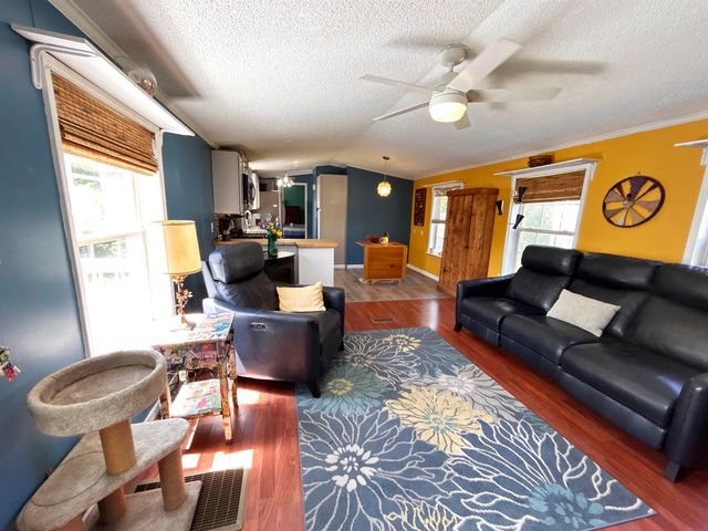 50 Hilton Avenue, Exeter, NH 03833
