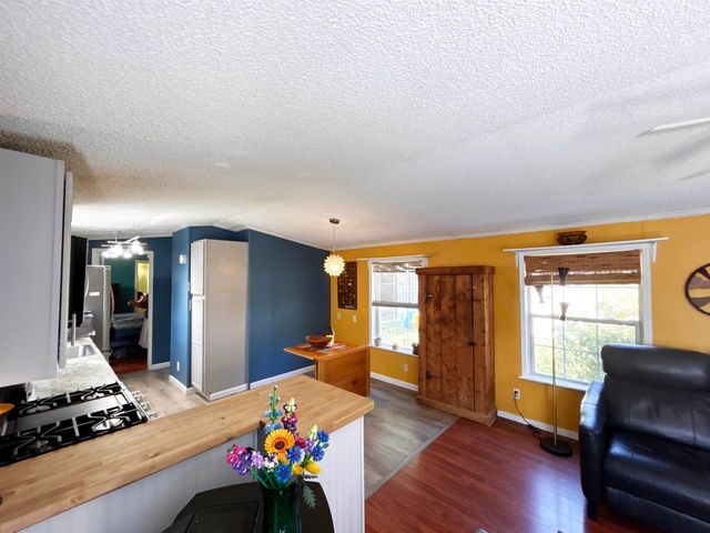 50 Hilton Avenue, Exeter, NH 03833