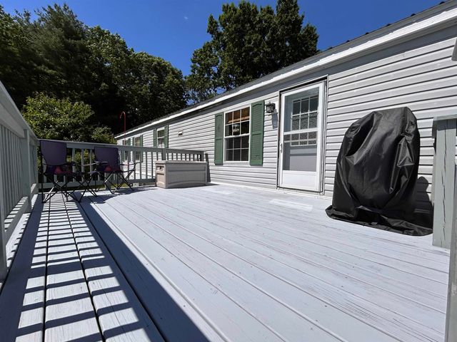 50 Hilton Avenue, Exeter, NH 03833