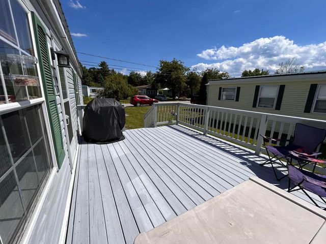 50 Hilton Avenue, Exeter, NH 03833