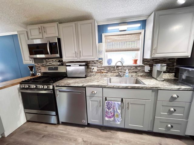 50 Hilton Avenue, Exeter, NH 03833