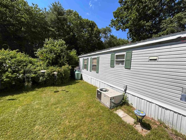 50 Hilton Avenue, Exeter, NH 03833