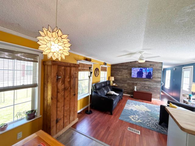50 Hilton Avenue, Exeter, NH 03833