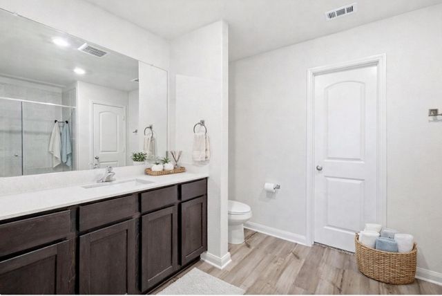 107 Bandana Circle, Newark, TX 76071