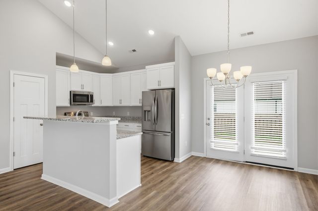 110 Bell Cir, White Bluff, TN 37187