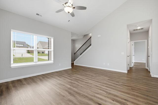 110 Bell Cir, White Bluff, TN 37187
