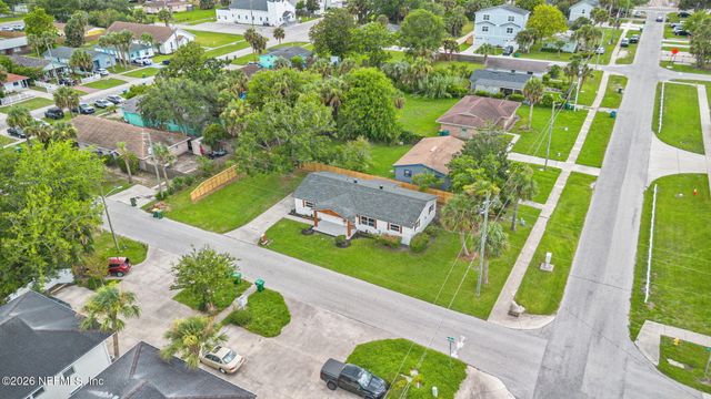 222 7TH Street S, Jacksonville Beach, FL 32250