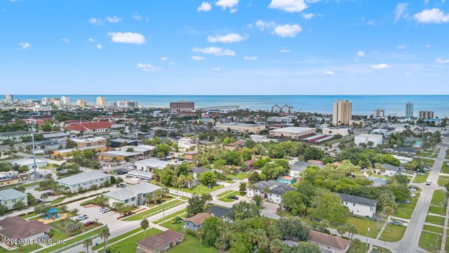 222 7TH Street S, Jacksonville Beach, FL 32250