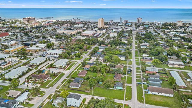 222 7TH Street S, Jacksonville Beach, FL 32250