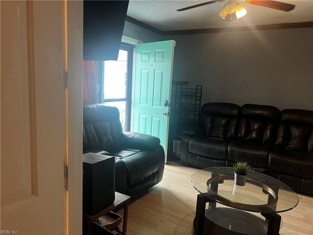 977 Avenue G, Norfolk, VA 23513