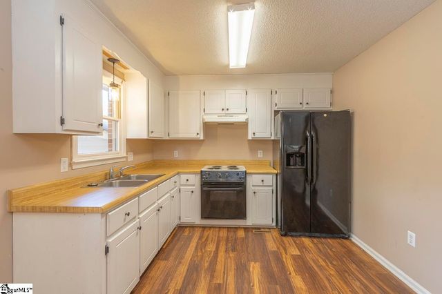 1118 Gilreath Road, Anderson, SC 29621