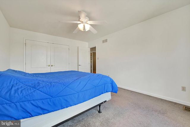 526 LANTERN GREEN WAY, Orwigsburg, PA 17961