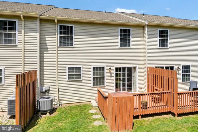 526 LANTERN GREEN WAY, Orwigsburg, PA 17961