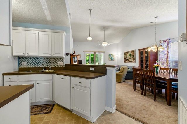 200 Country Manor Dr Unit B, Conway, SC 29526