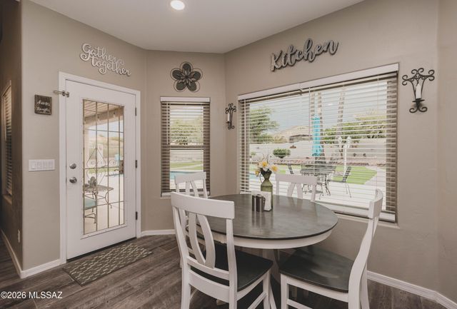 6707 W Calle Valerio, Tucson, AZ 85743