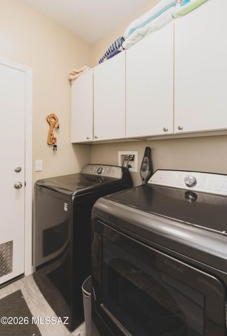 6707 W Calle Valerio, Tucson, AZ 85743