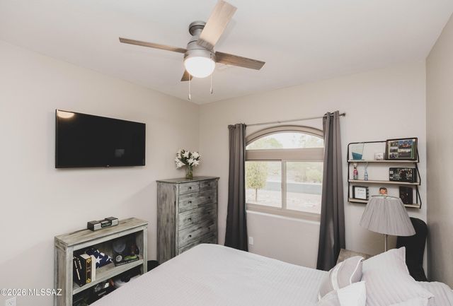 6707 W Calle Valerio, Tucson, AZ 85743