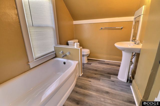 300 E 12th Street, Fremont, NE 68025