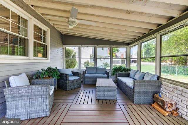 33 ERINDALE DR, Marlton, NJ 08053