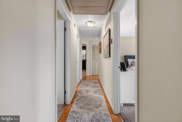 33 ERINDALE DR, Marlton, NJ 08053