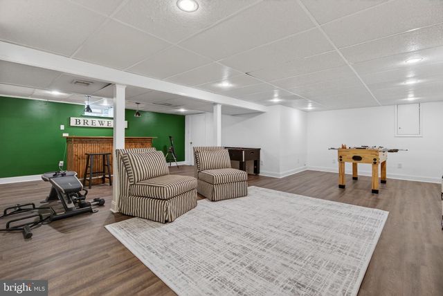 33 ERINDALE DR, Marlton, NJ 08053