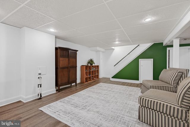 33 ERINDALE DR, Marlton, NJ 08053